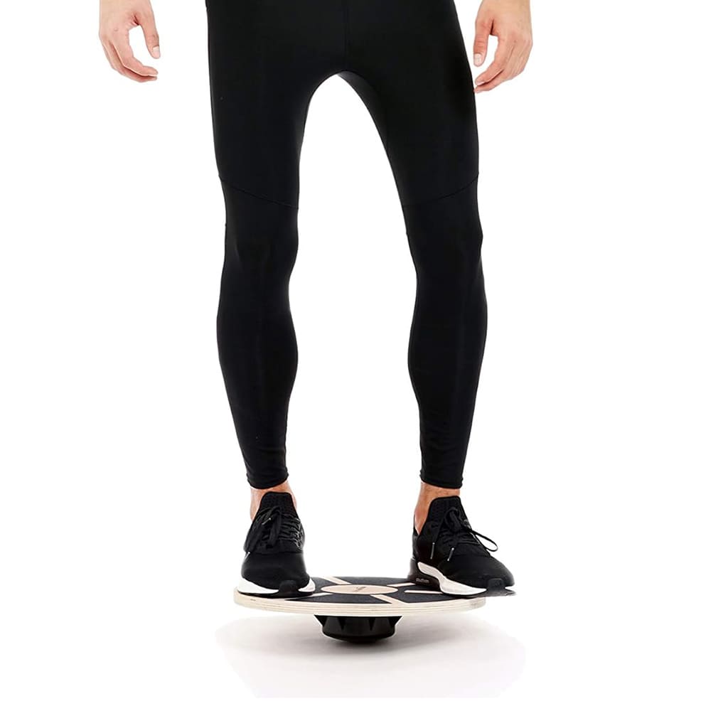 Pura Neve CorePoise tavola da equilibrio utilizzata per migliorare postura e attivare il core.