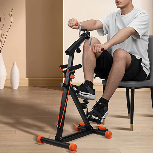Pura Neve MoviLuce pedalatore compatto per esercizi su braccia e gambe, ideale per uso domestico.